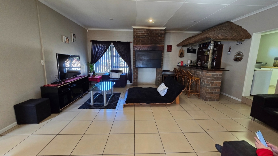 3 Bedroom Property for Sale in Vredenburg Western Cape